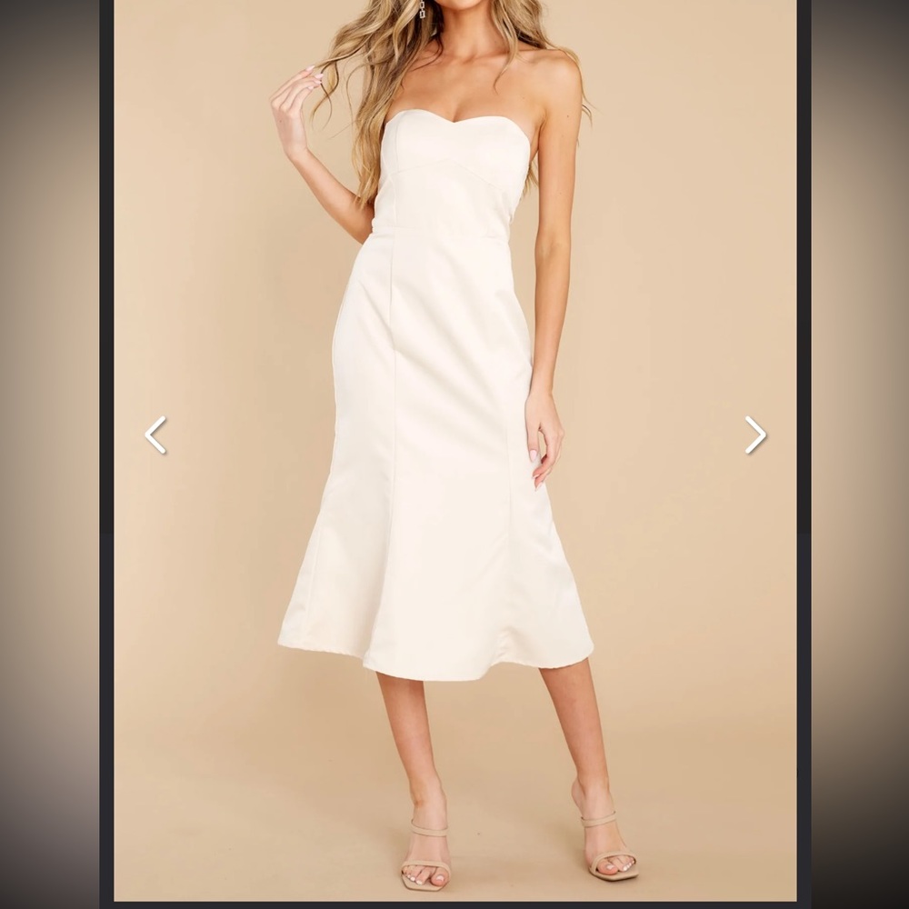 Red dress Boutique Ivory Strapless Midi Dress